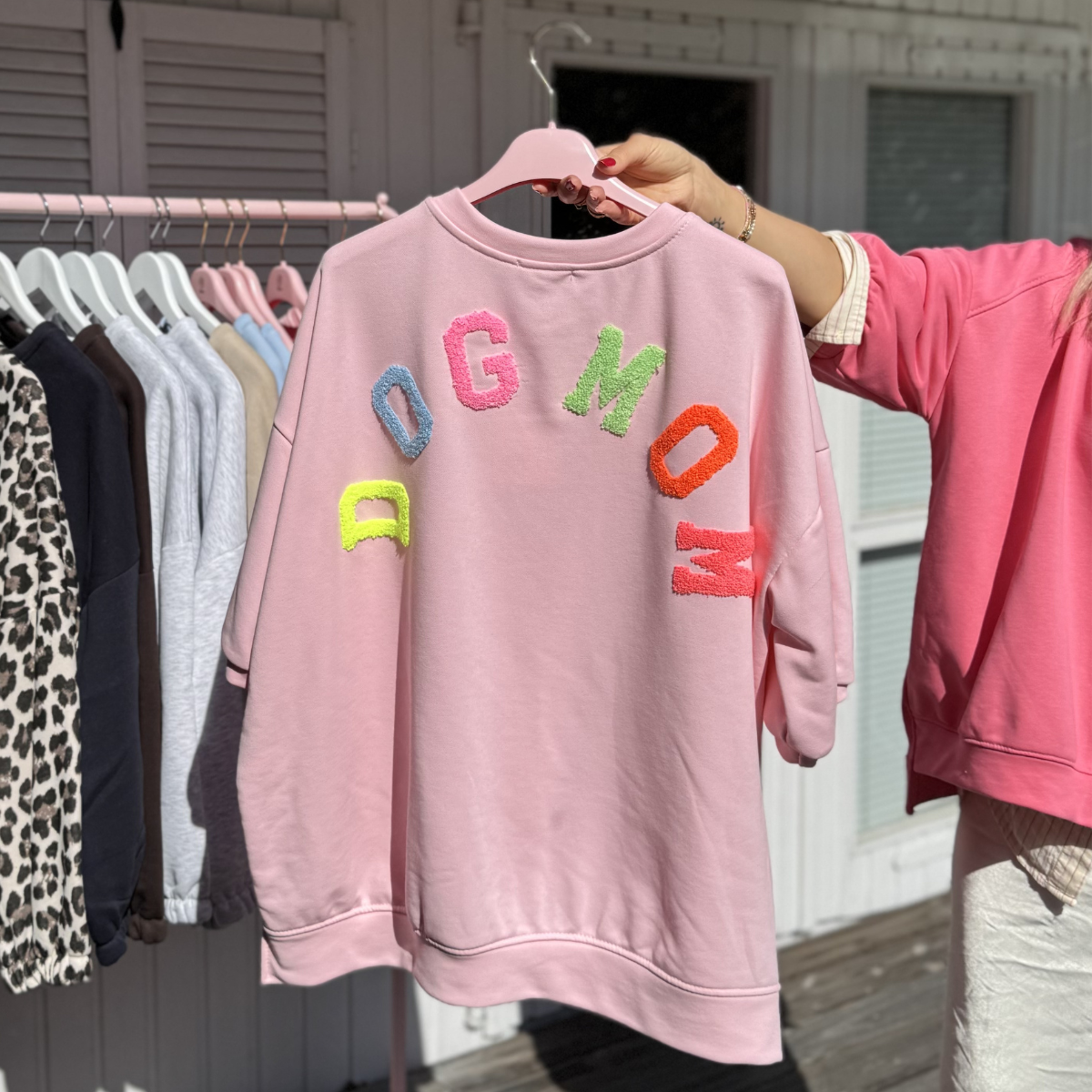 PULLOVER DOG MOM KURZARM