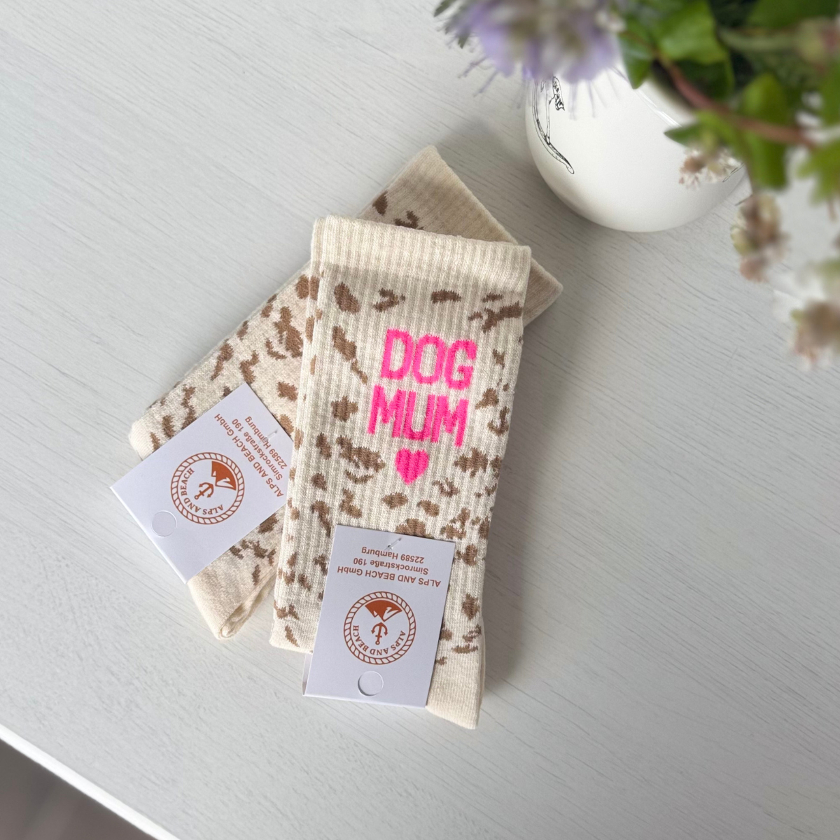 SOCKEN DOG MUM