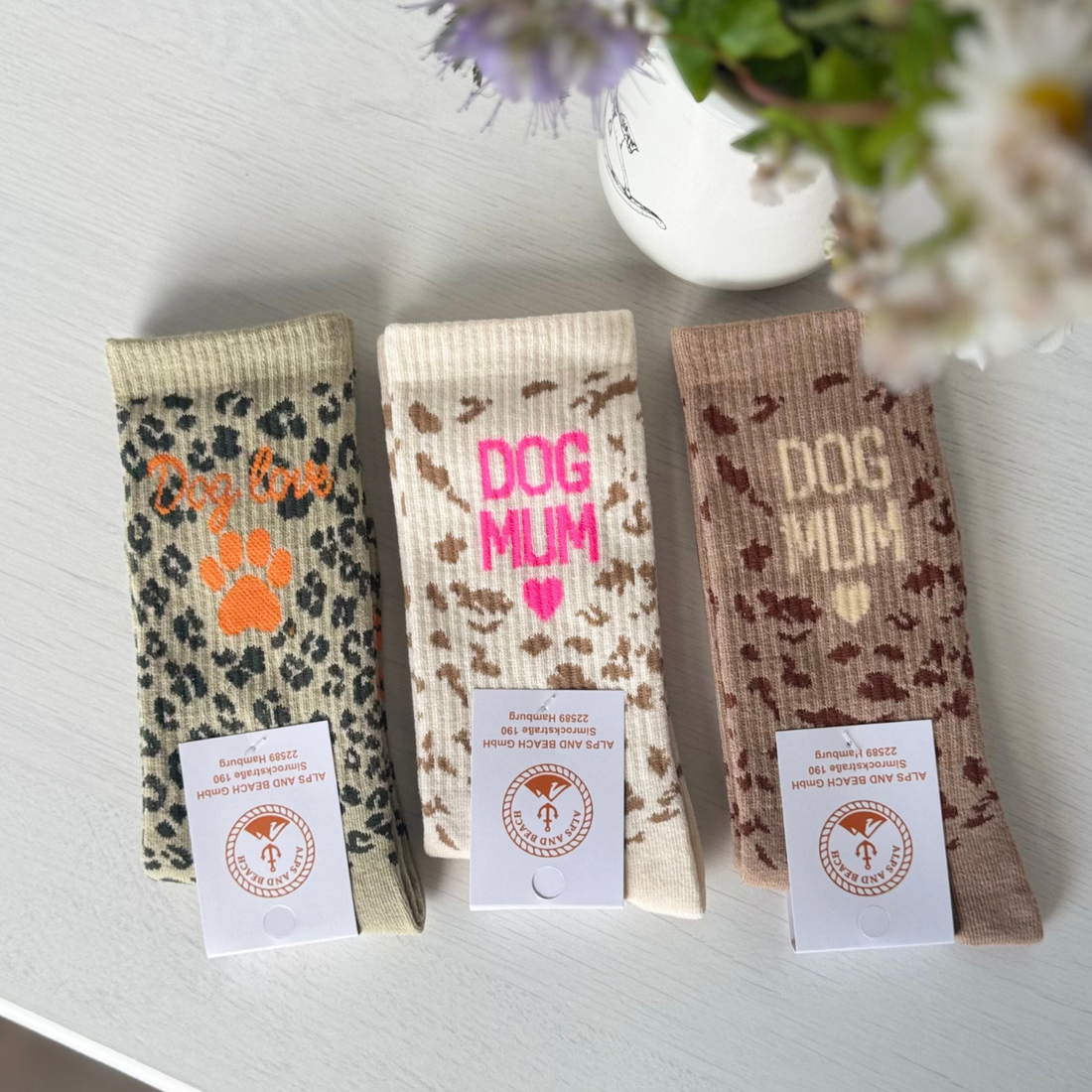 SOCKEN DOG MUM